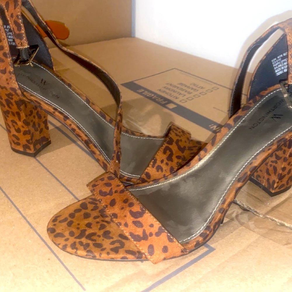 Size 8 1/2 leopard print heels